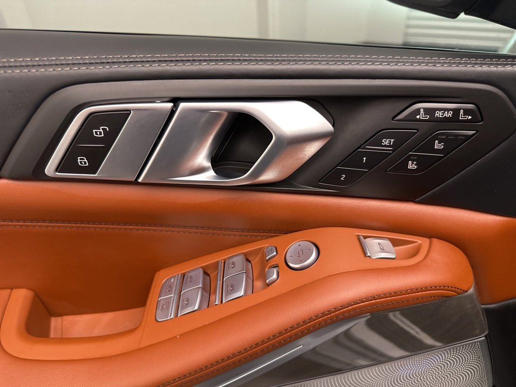 Used 2023 BMW X7 M60i w/ Executive Package image 32