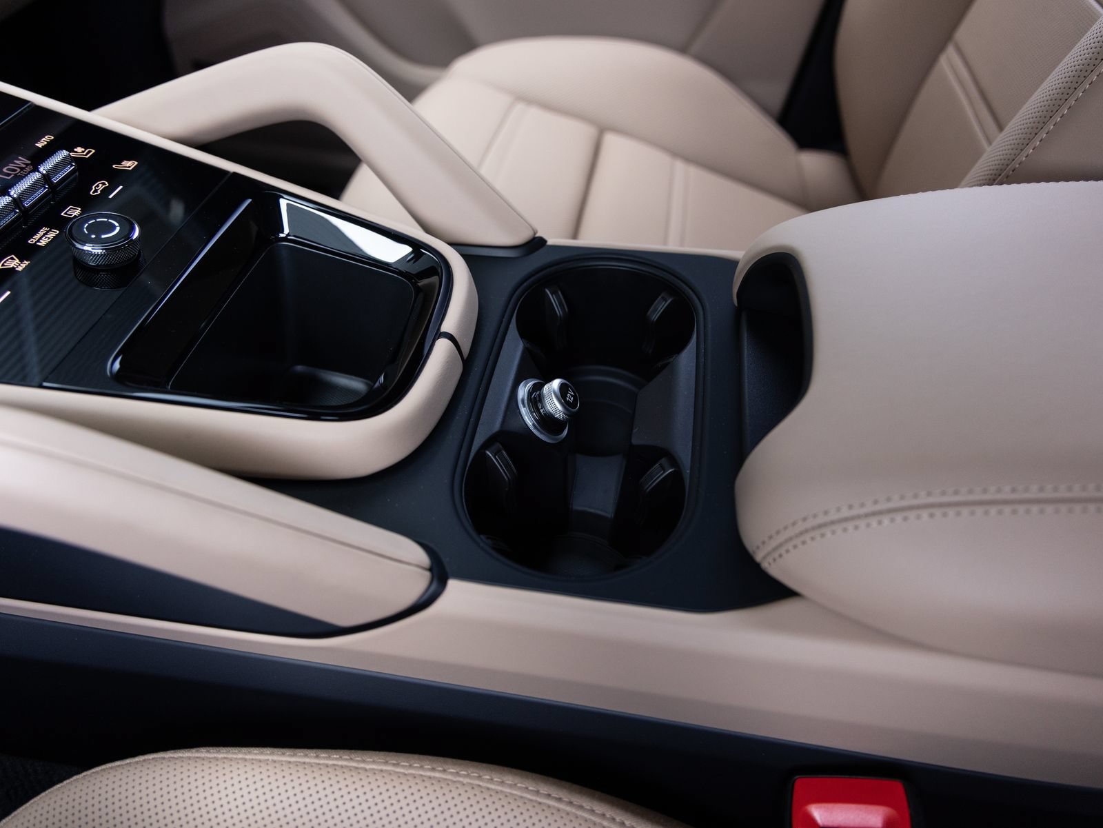 New 2026 Porsche Cayenne AWD/4WD image 18