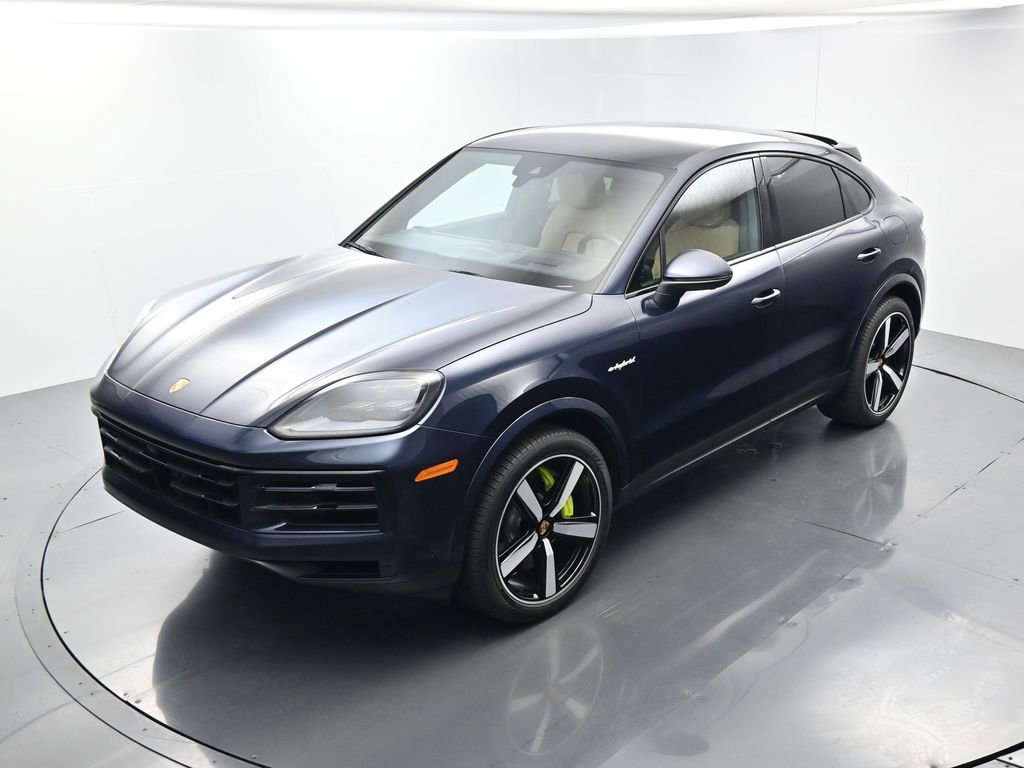 Certified 2025 Porsche Cayenne E-Hybrid Coupe image 32
