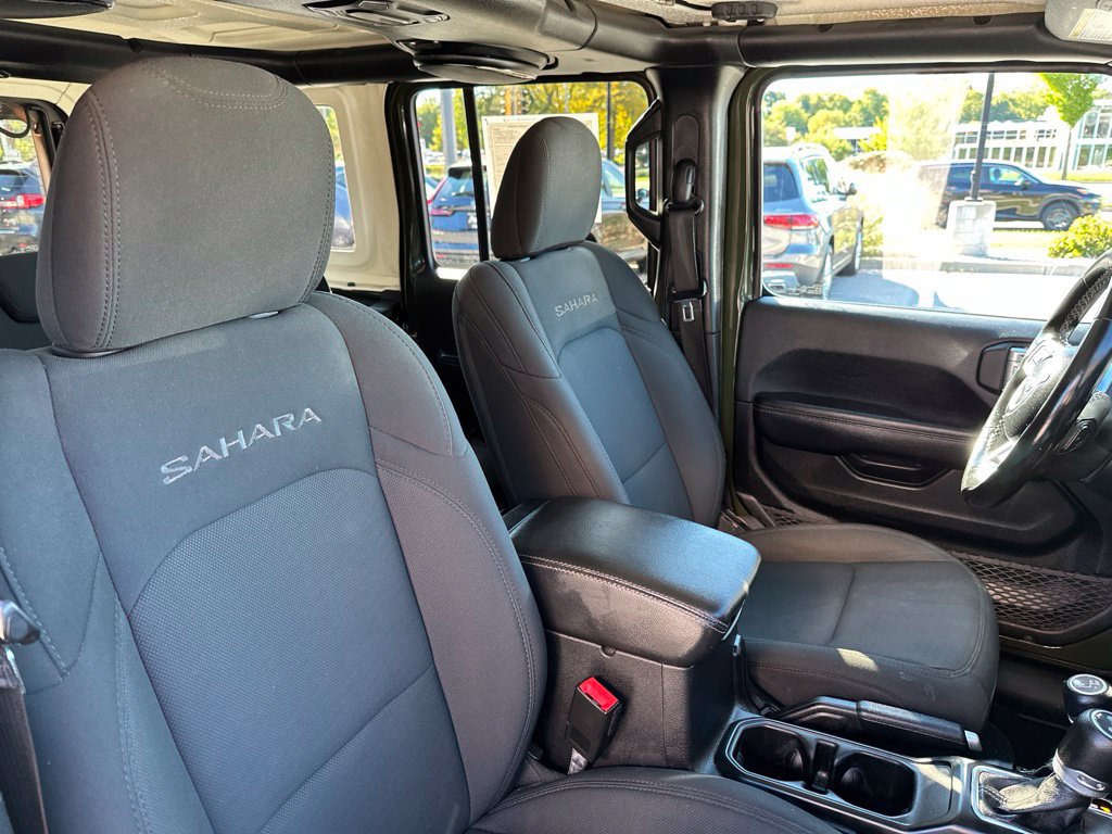 Used 2021 Jeep Wrangler Unlimited Sahara AWD/4WD image 19