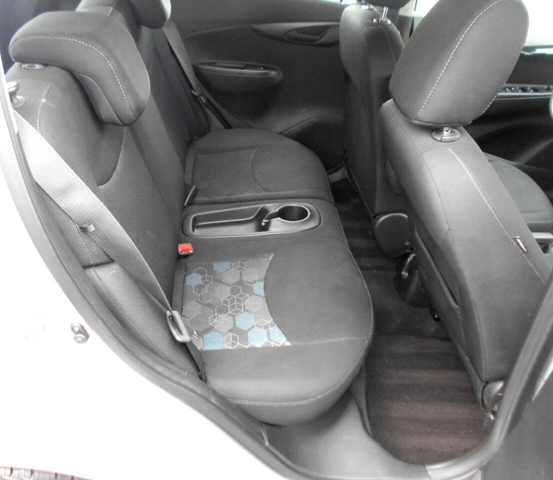Used 2016 Chevrolet Spark LT image 19