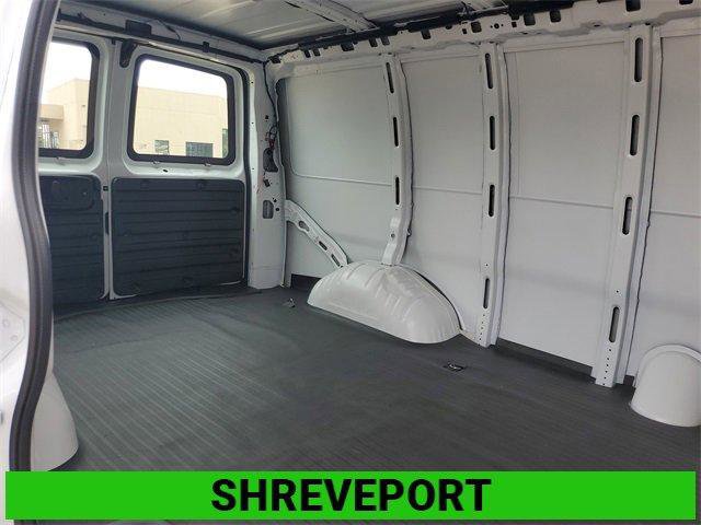 New 2025 GMC Savana 2500 w/ Driver Convenience Package image 11