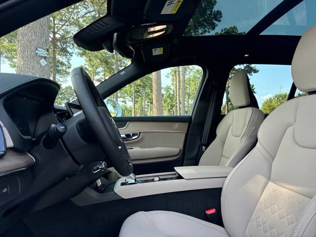New 2026 Volvo XC90 B5 Core AWD/4WD image 22