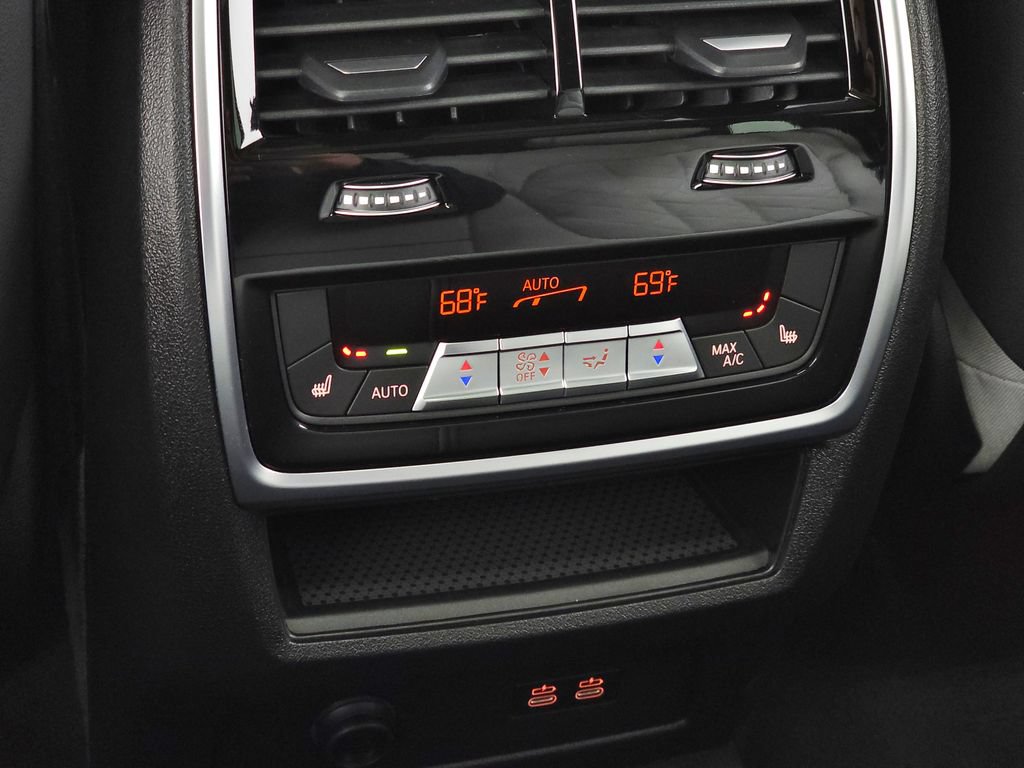 Used 2026 BMW X5 M60i AWD/4WD image 41
