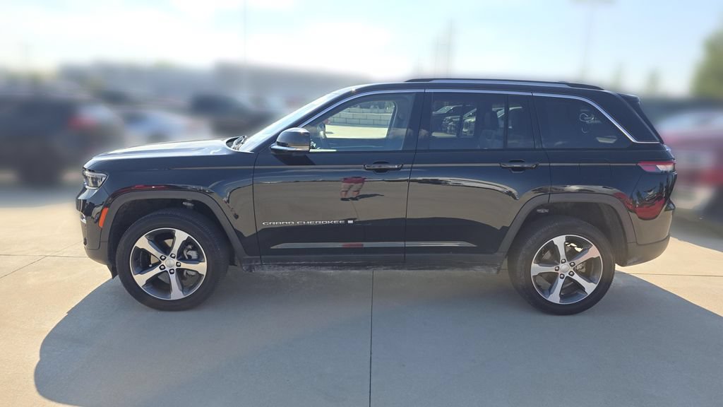 Used 2023 Jeep Grand Cherokee Limited AWD/4WD video 2