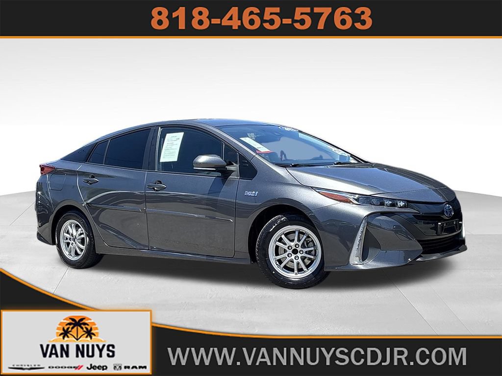 Used 2022 Toyota Prius Prime XLE FWD image 1