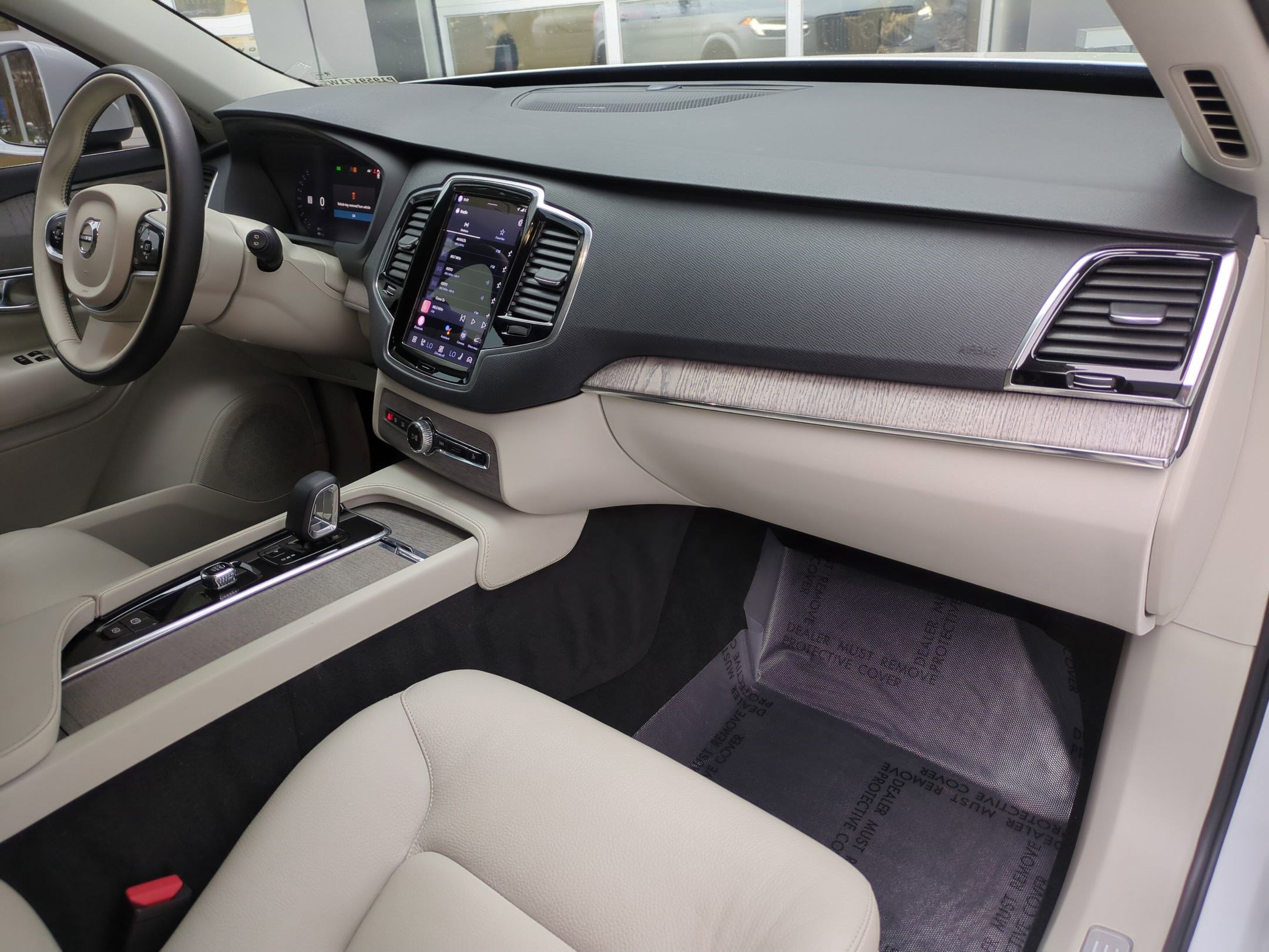 Used 2023 Volvo XC90 B6 Plus w/ Protection Package Premier AWD/4WD image 33