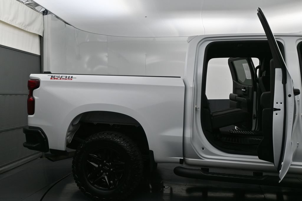 Used 2024 Chevrolet Silverado 1500 Custom Trail Boss AWD/4WD image 10