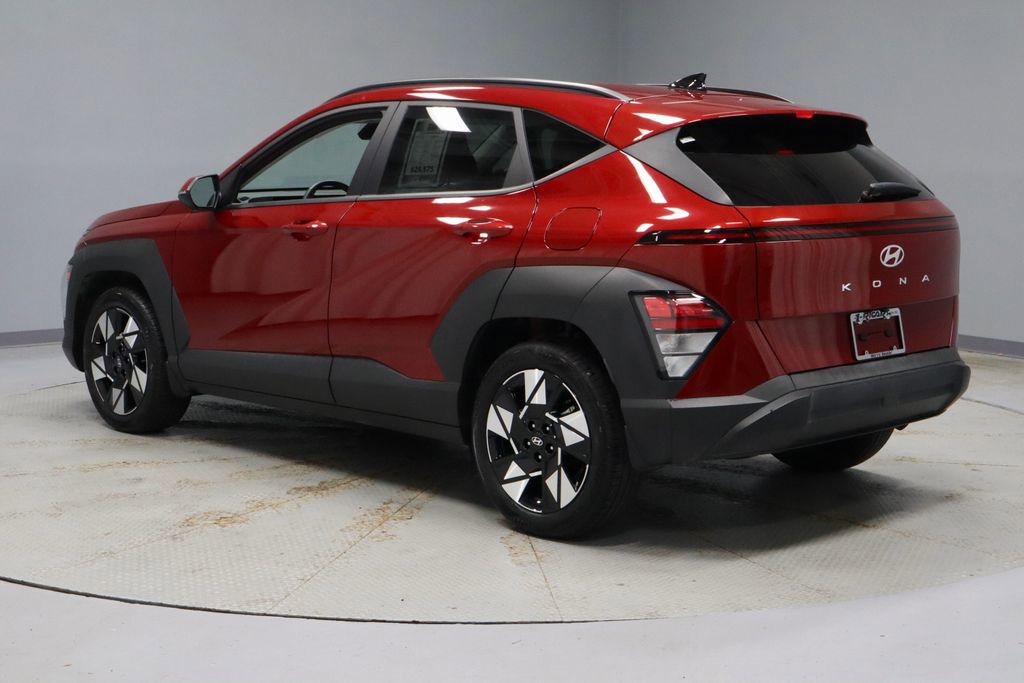 Used 2025 Hyundai Kona SEL FWD image 7