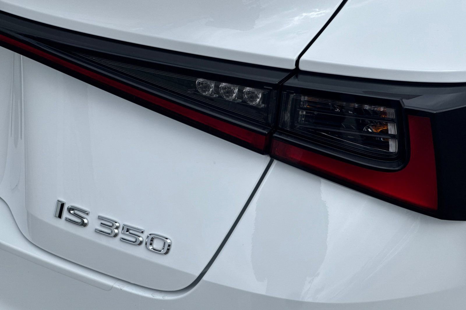 Used 2025 Lexus IS 350 F Sport image 31