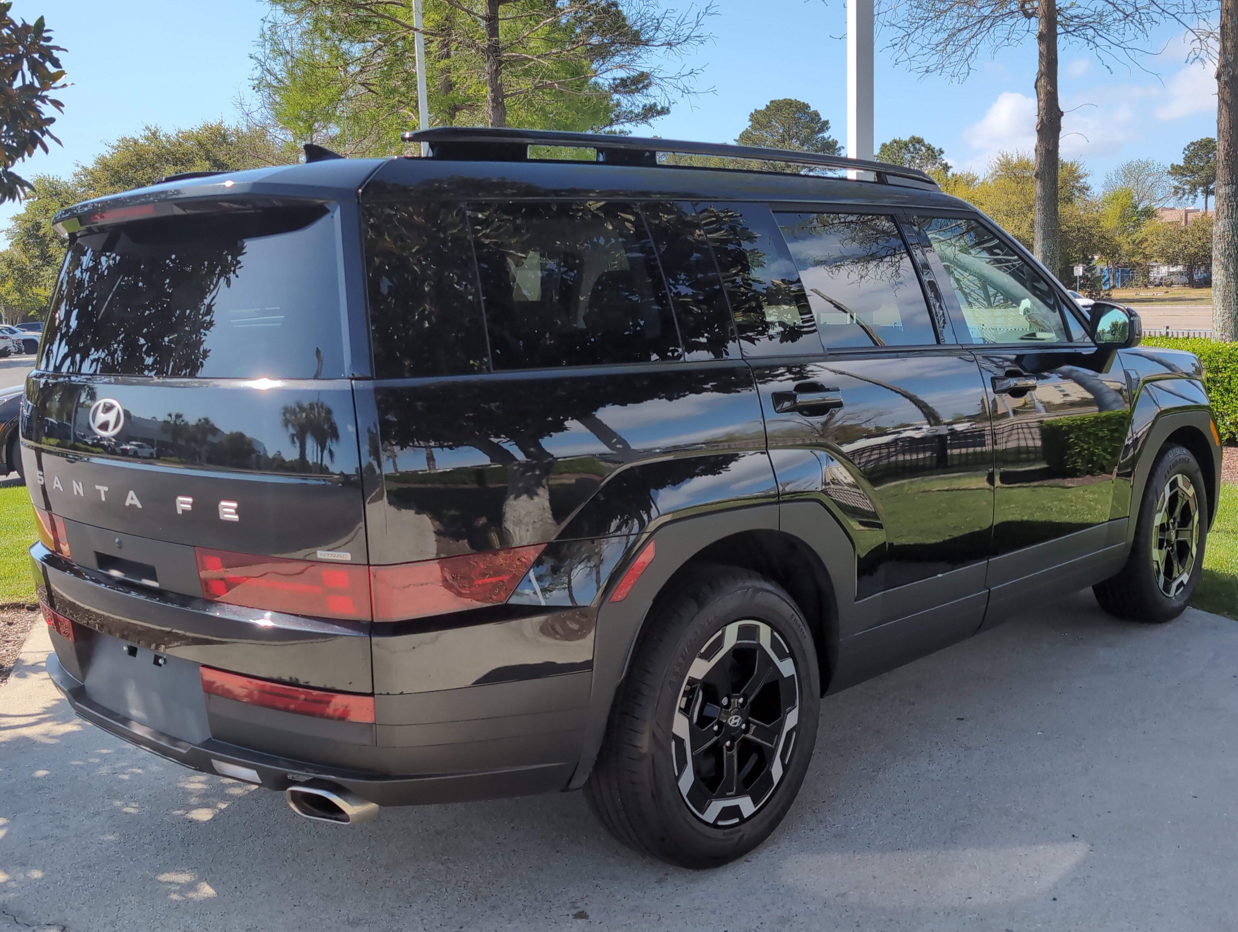 Used 2024 Hyundai Santa Fe SEL image 11