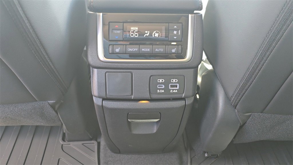 Used 2025 Subaru Ascent Bronze Edition image 15