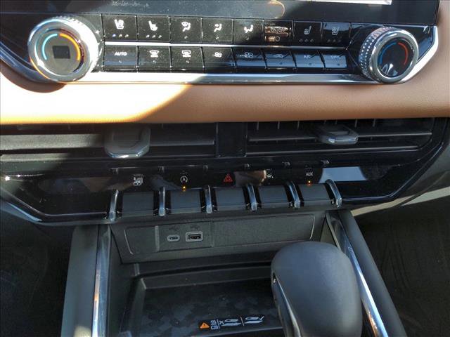 New 2026 GMC Canyon AT4 w/ Technology Plus Package image 18