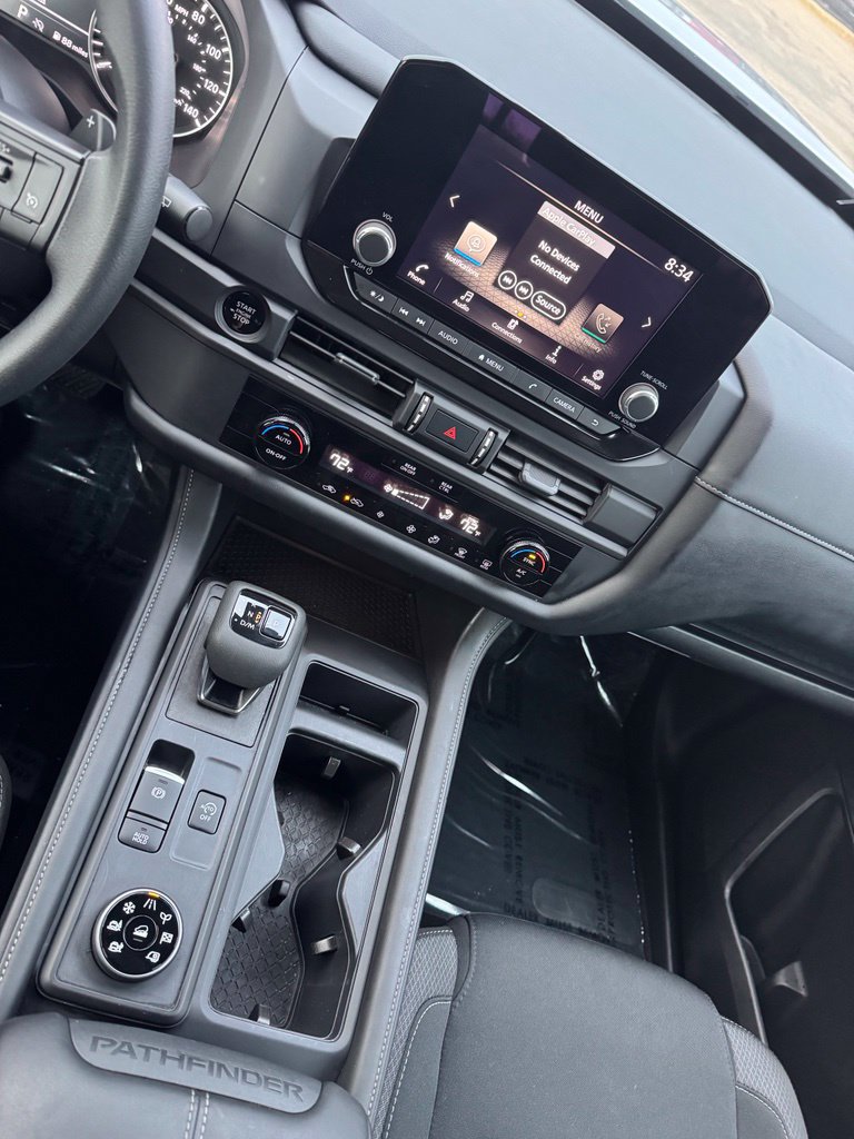 Used 2025 Nissan Pathfinder S AWD/4WD image 10