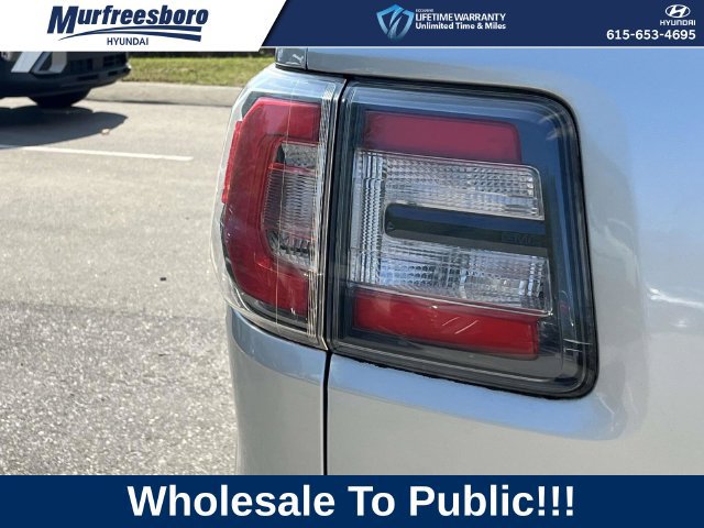 Used 2014 GMC Acadia SLE FWD image 11