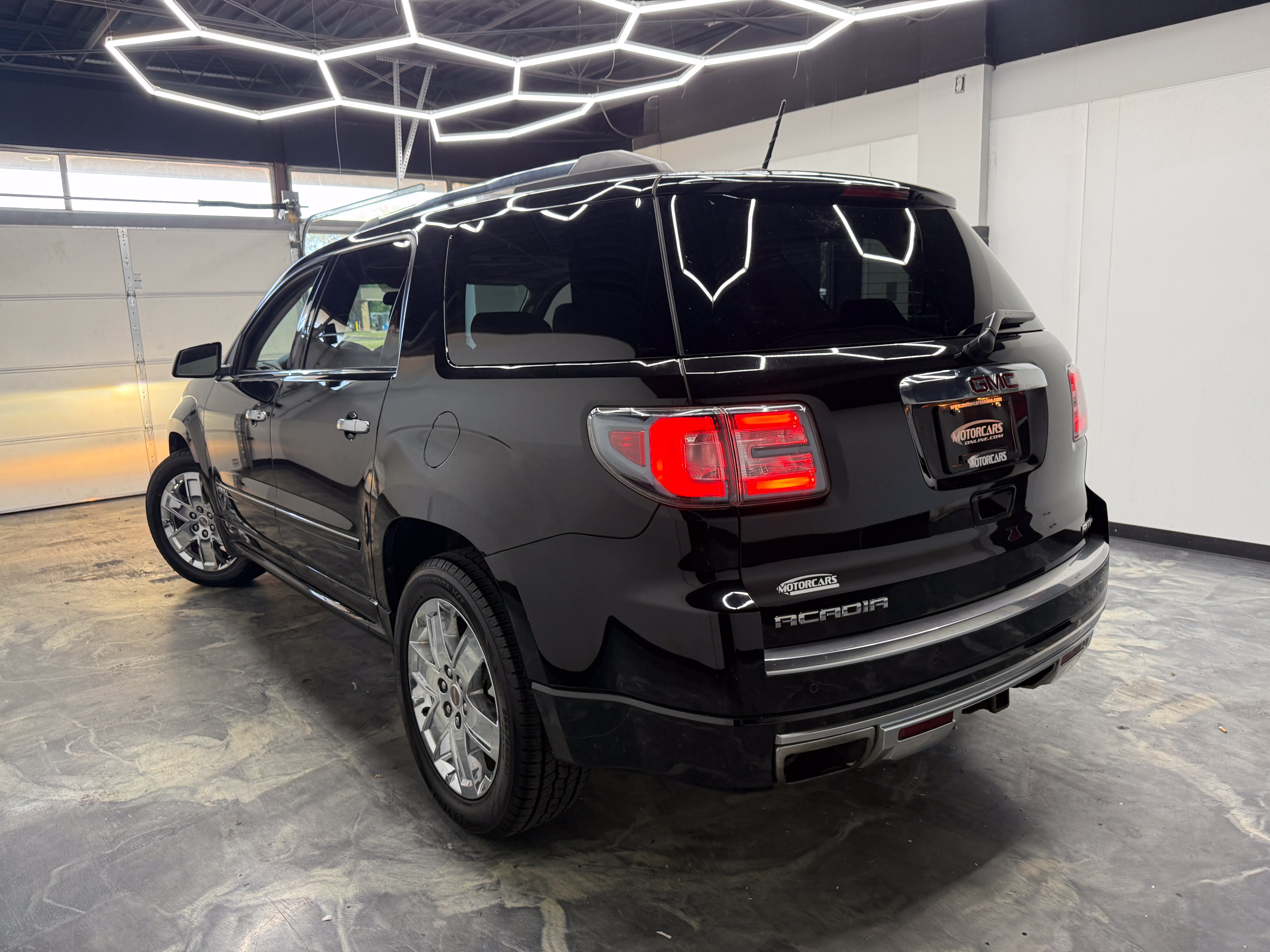 Used 2016 GMC Acadia Denali AWD/4WD image 6