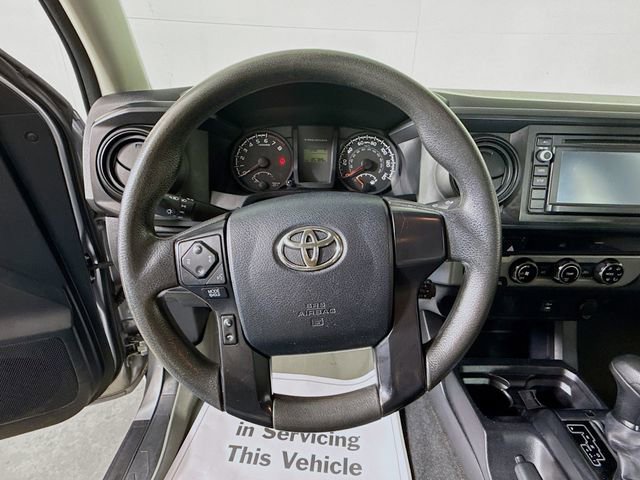 Used 2017 Toyota Tacoma SR AWD/4WD image 13