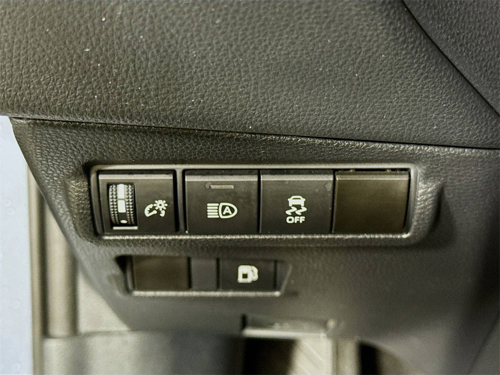 Certified 2024 Toyota Corolla Cross AWD Hybrid image 20