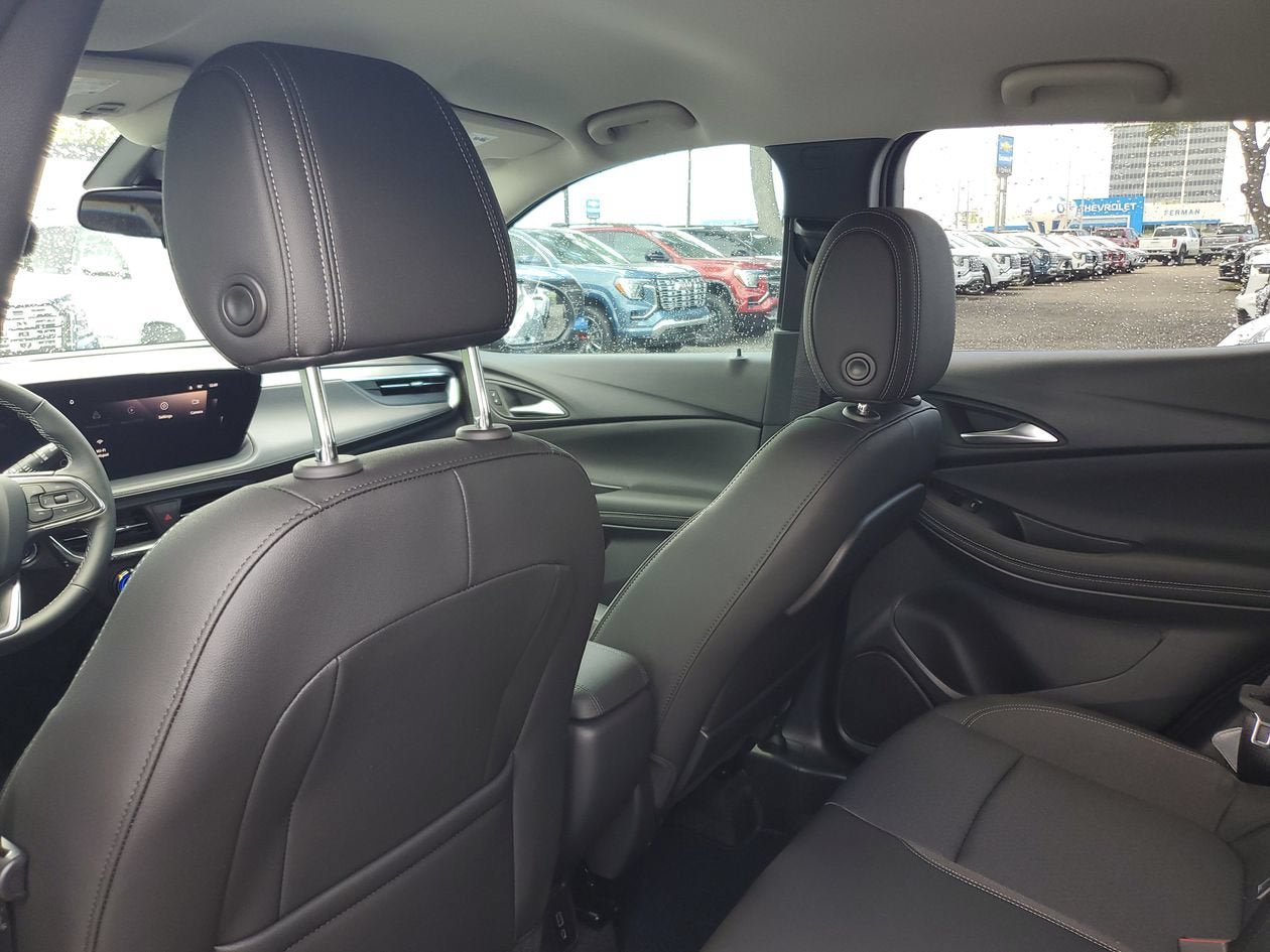 New 2026 Buick Encore GX Preferred w/ Advanced Technology Package FWD image 9