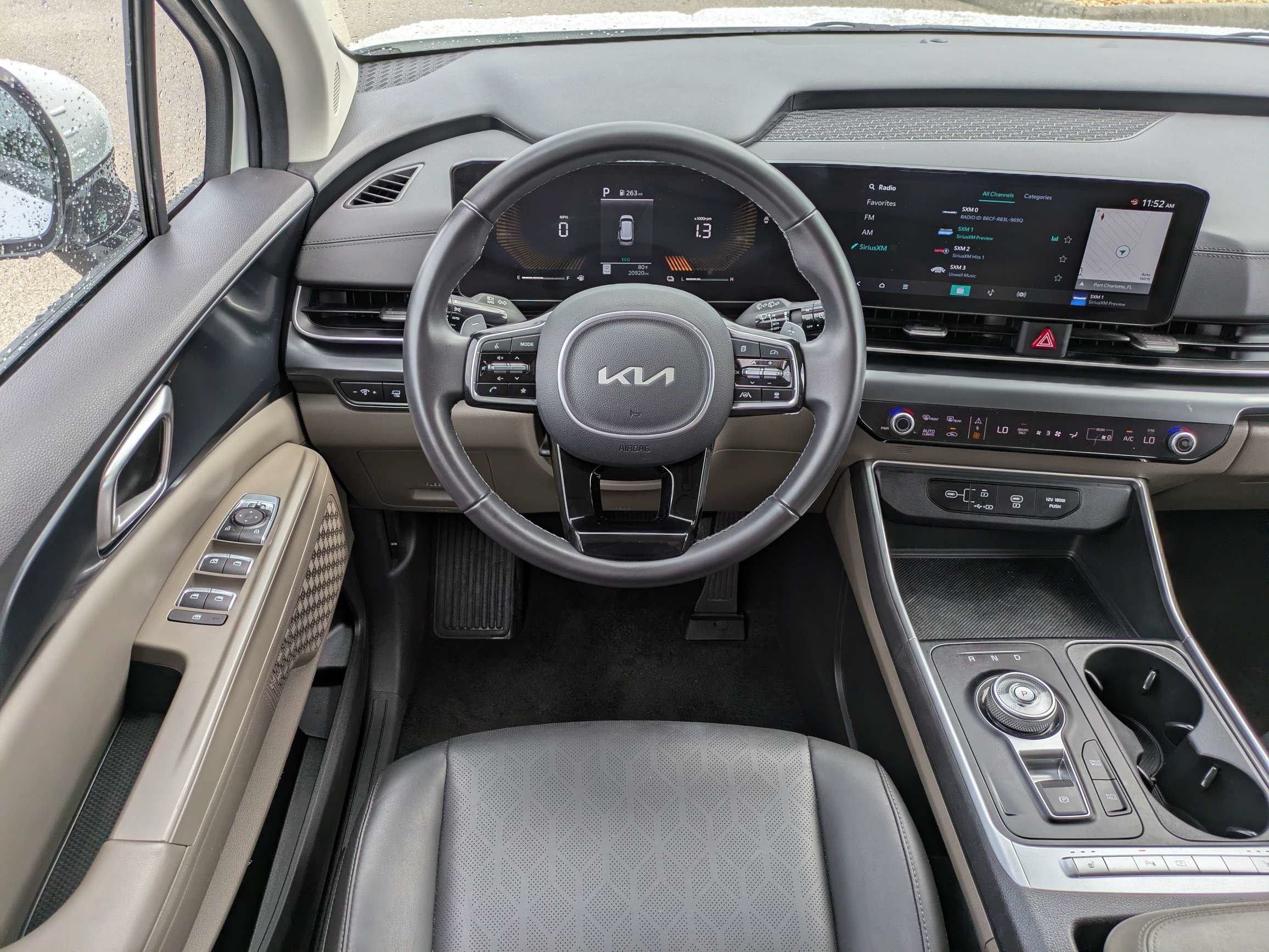 Certified 2026 Kia Carnival LXS FWD image 14