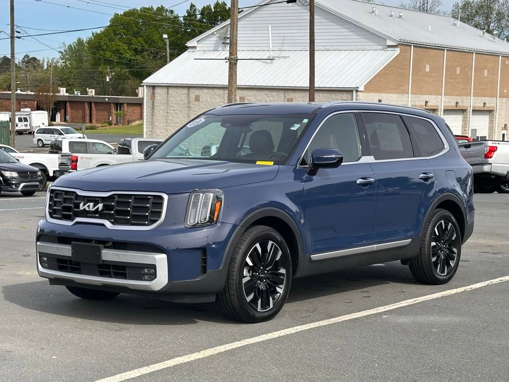Used 2024 Kia Telluride SX image 2