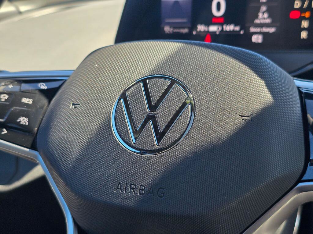 Used 2022 Volkswagen ID.4 Pro S RWD image 29