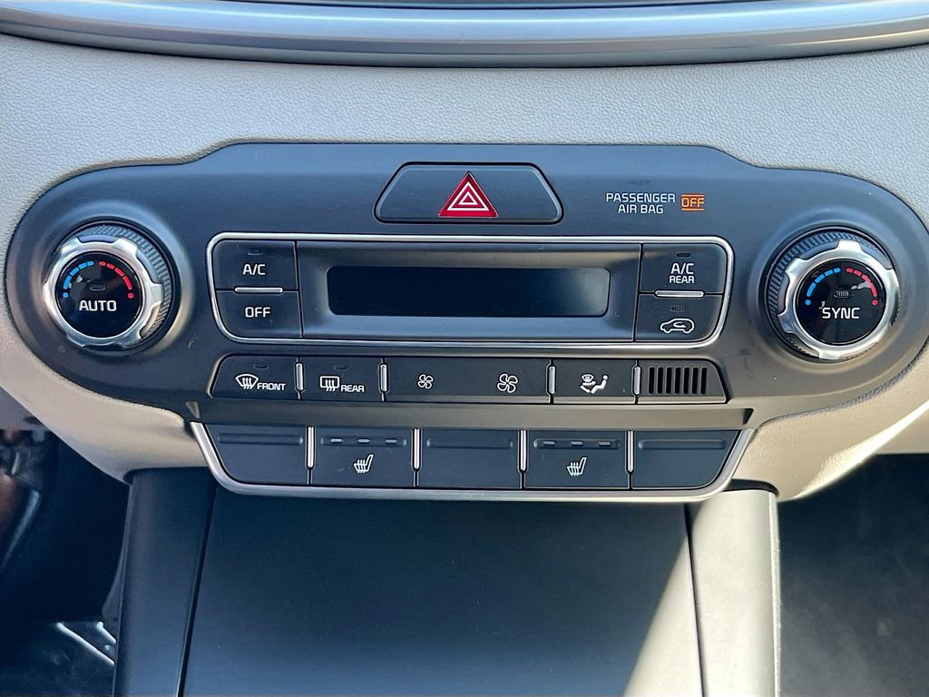 Used 2020 Kia Sorento S FWD image 24