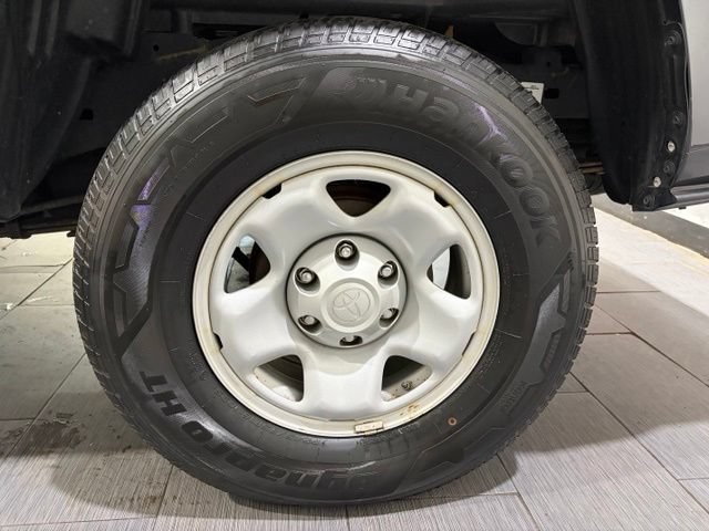 Used 2023 Toyota Tacoma SR AWD/4WD image 23