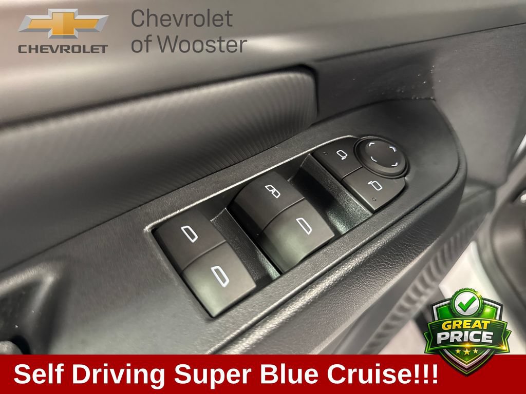 New 2025 Chevrolet Equinox EV RS w/ Active Safety Package 3 AWD/4WD image 34