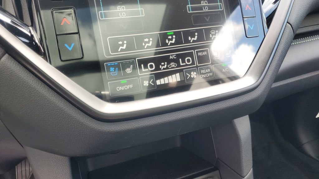 Used 2025 Subaru Ascent Bronze Edition w/ Onyx Package image 24