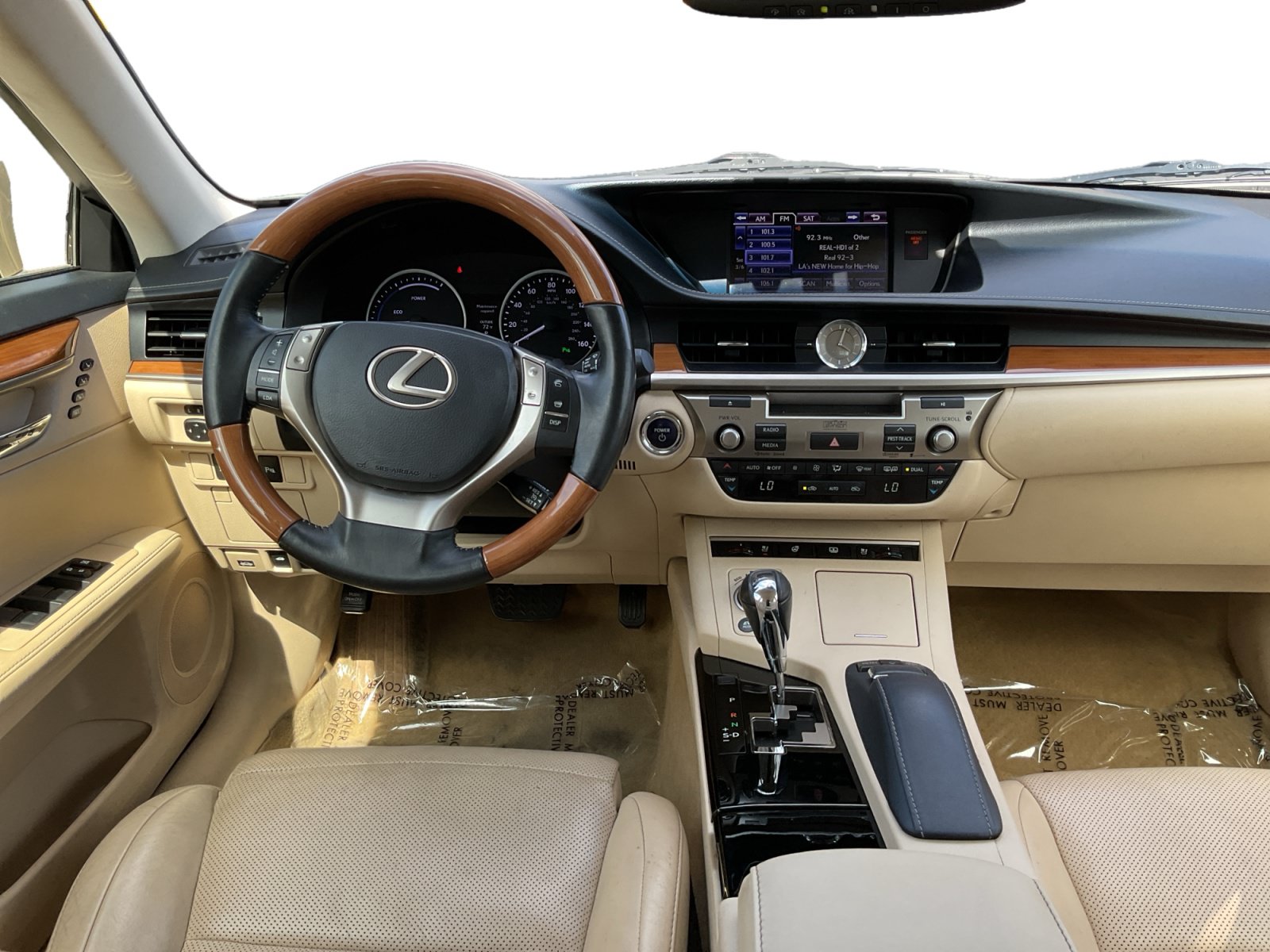 Used 2014 Lexus ES 300h FWD image 12