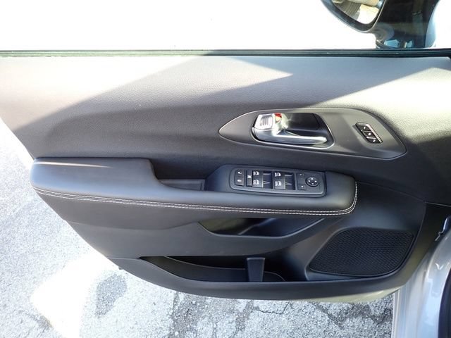 New 2026 Chrysler Pacifica Select w/ S Appearance Package AWD/4WD image 17