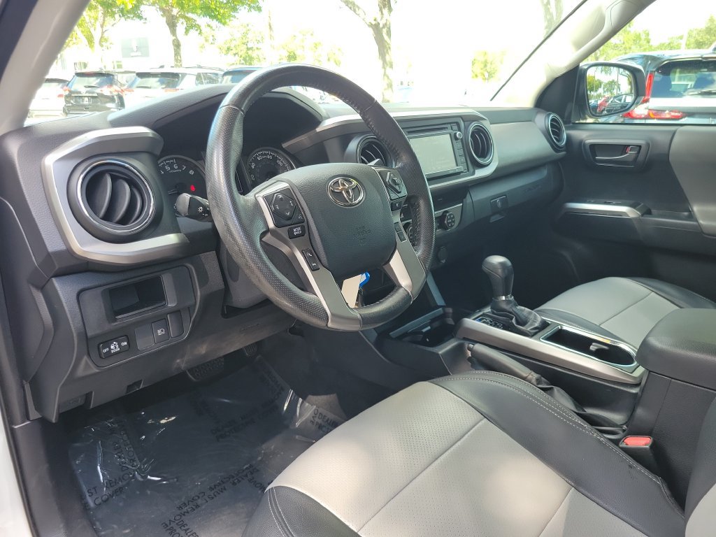 Used 2019 Toyota Tacoma SR5 RWD image 14
