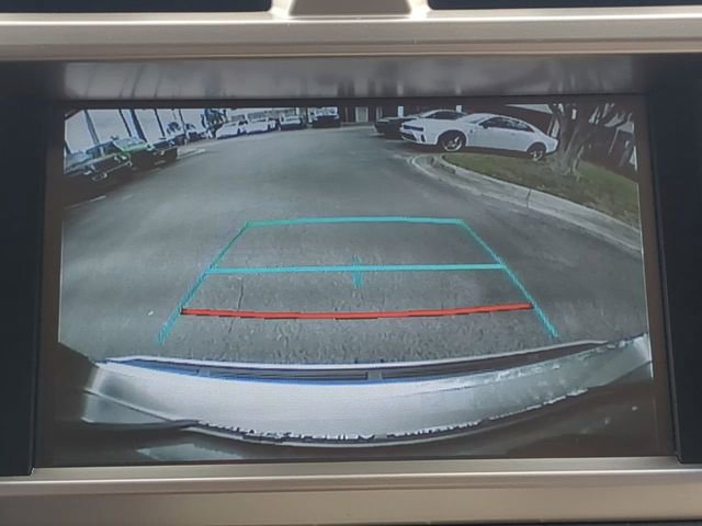 Used 2021 Lexus GX 460 Premium w/ Premium Package image 23