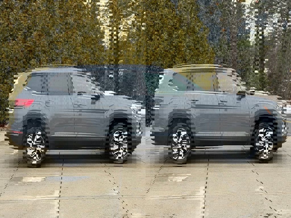 New 2026 Volkswagen Atlas SE image 8