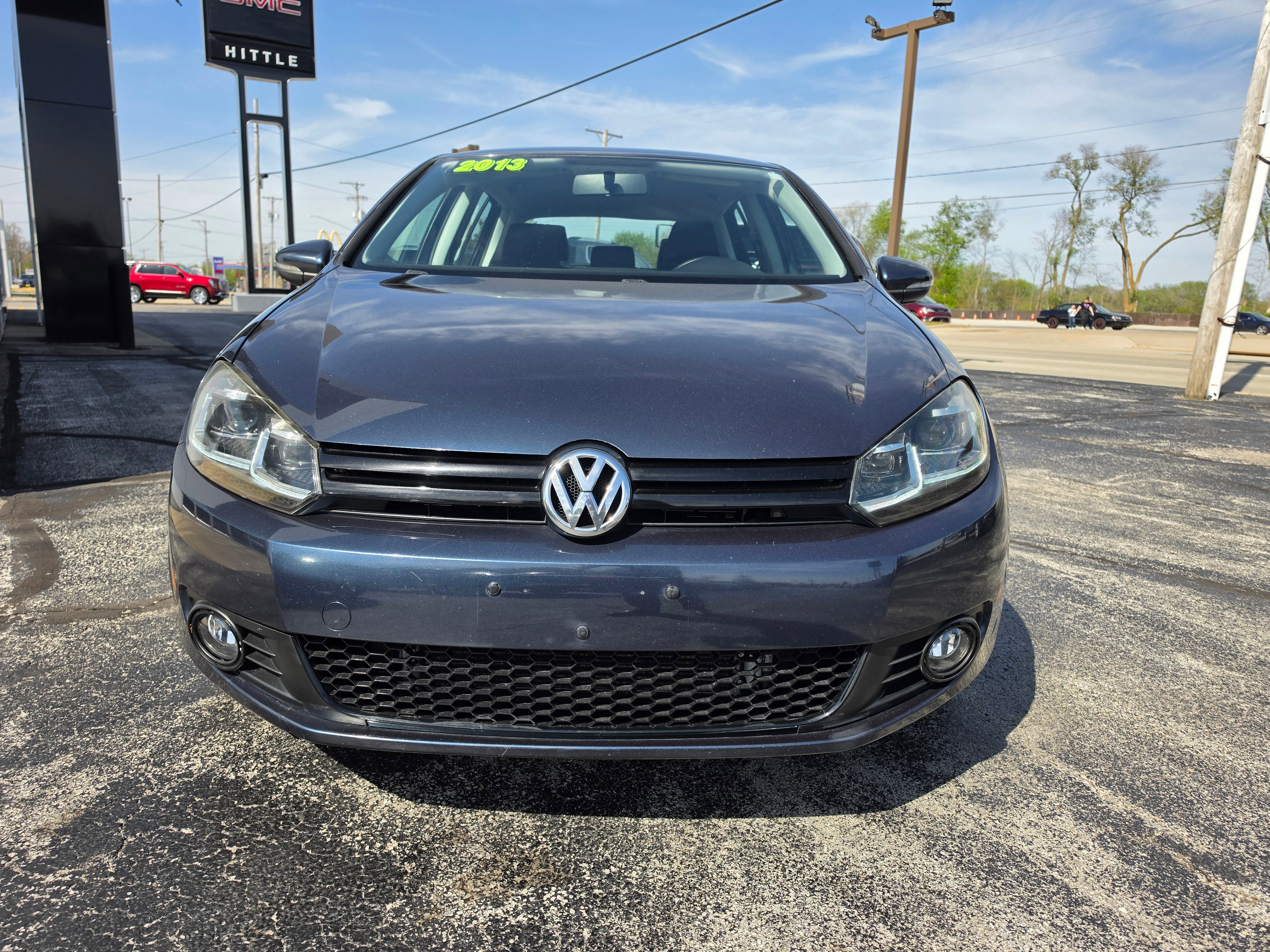 Used 2013 Volkswagen Golf TDI FWD image 2