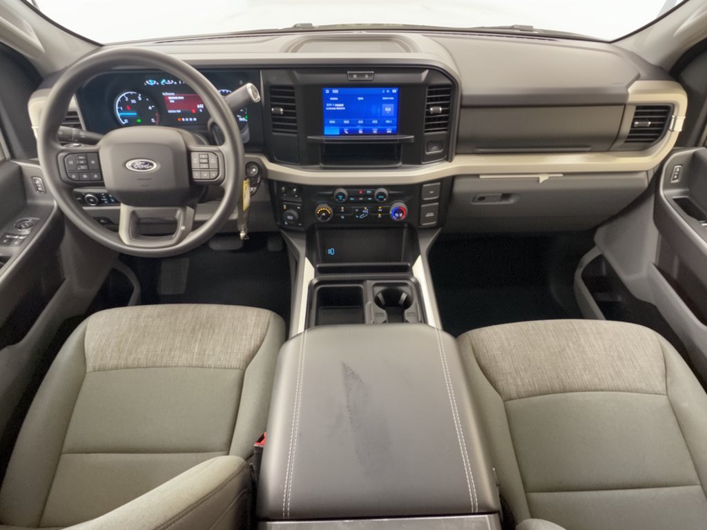 Used 2025 Ford F250 XLT w/ FX4 Off-Road Package AWD/4WD image 17