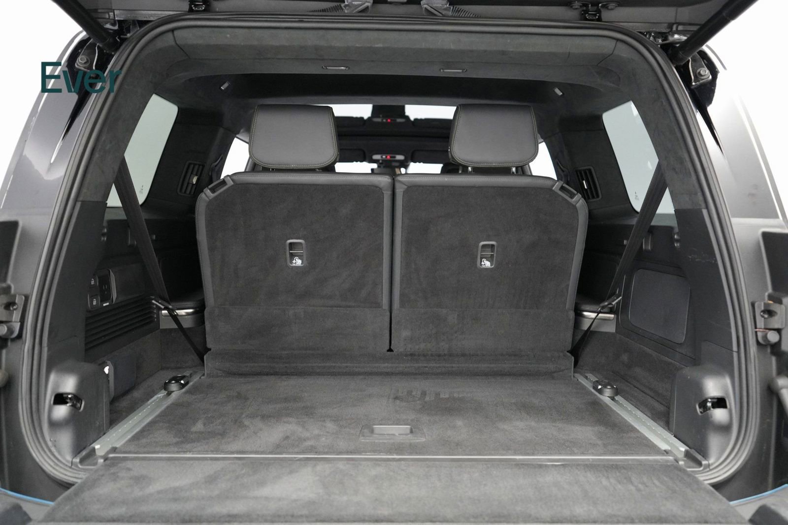 Used 2023 Rivian R1S Adventure image 25