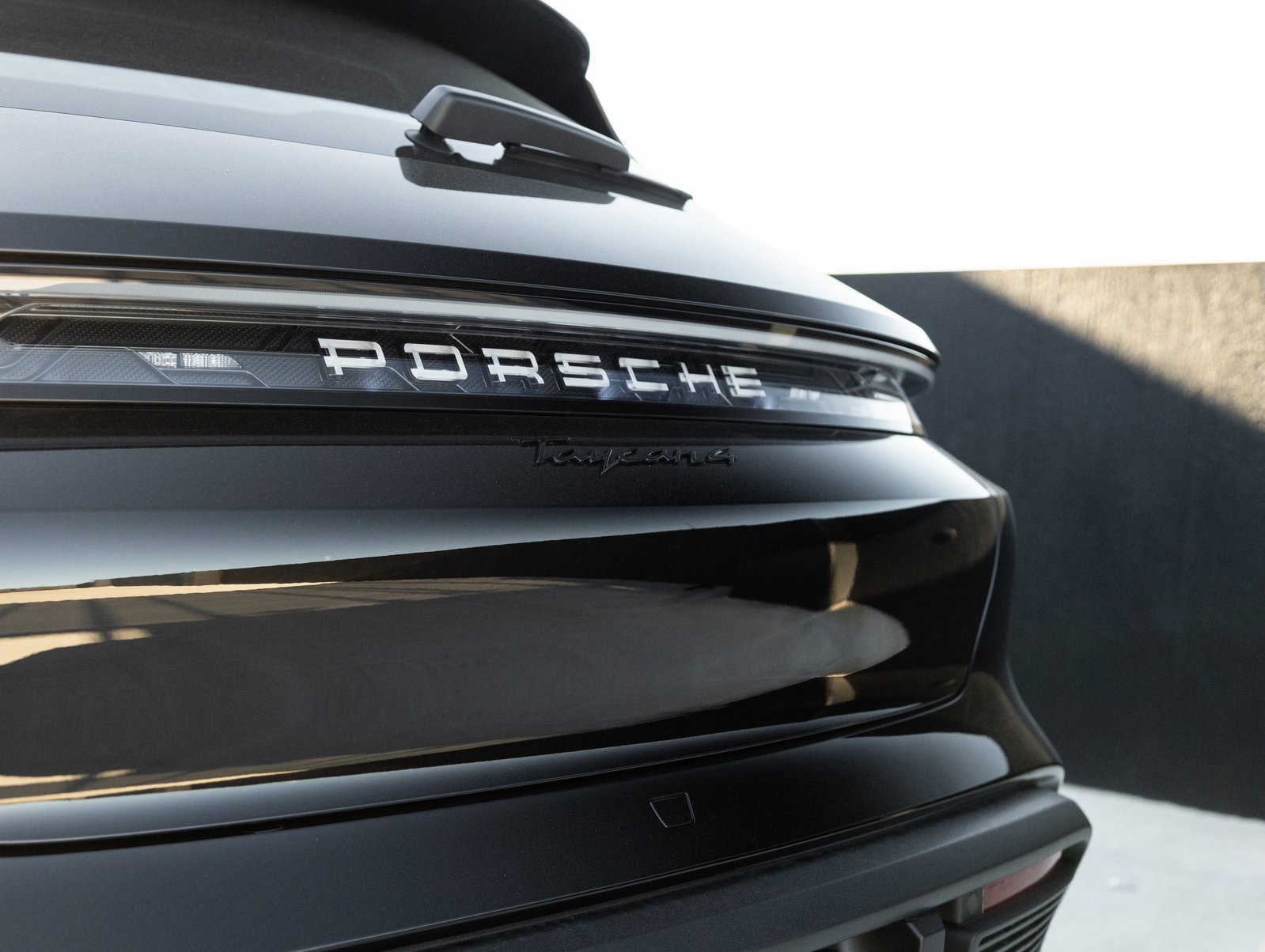 Certified 2025 Porsche Taycan 4 Cross Turismo image 31