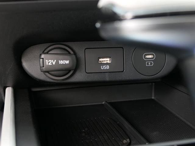New 2025 Hyundai Elantra Limited FWD image 20