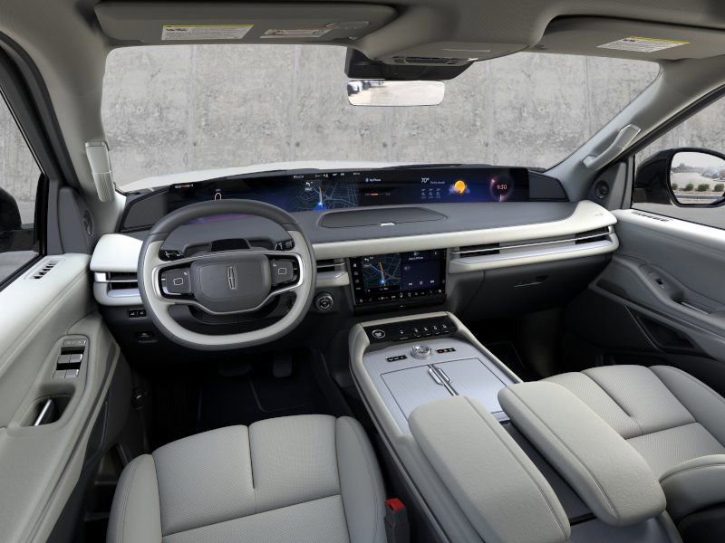 New 2026 Lincoln Navigator L Reserve AWD/4WD image 10