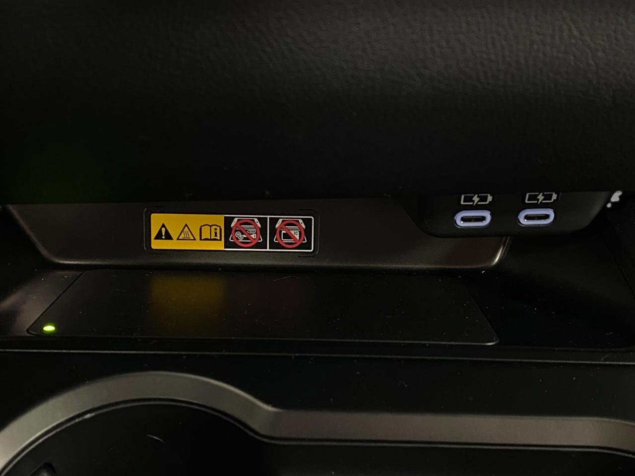 Certified 2025 Lexus UX 300h AWD w/ Accessory Package (Z1) image 24