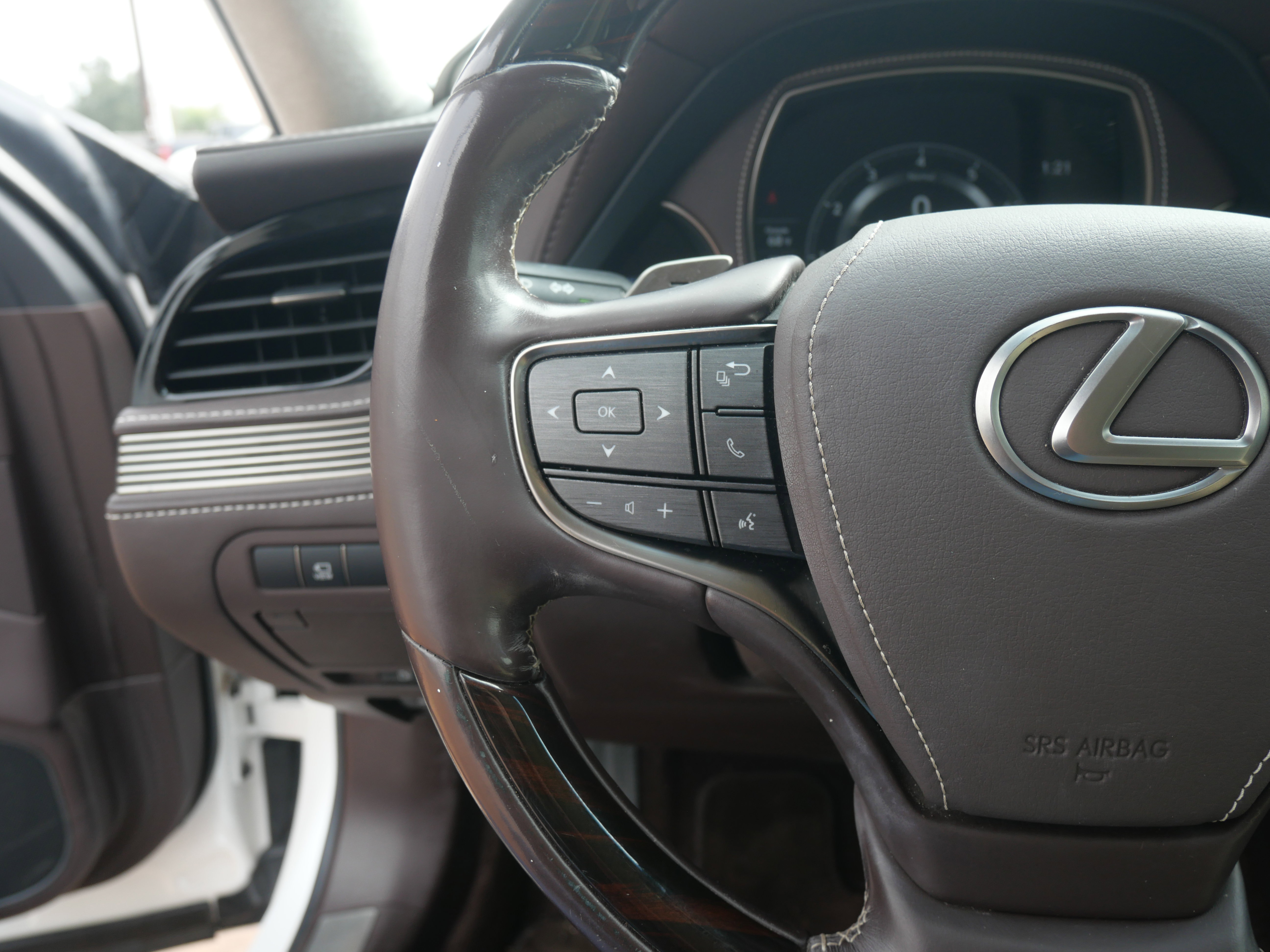 Used 2018 Lexus LS 500 image 13