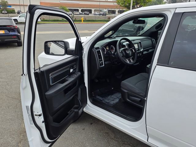 Used 2024 RAM 1500 Classic Warlock AWD/4WD image 40