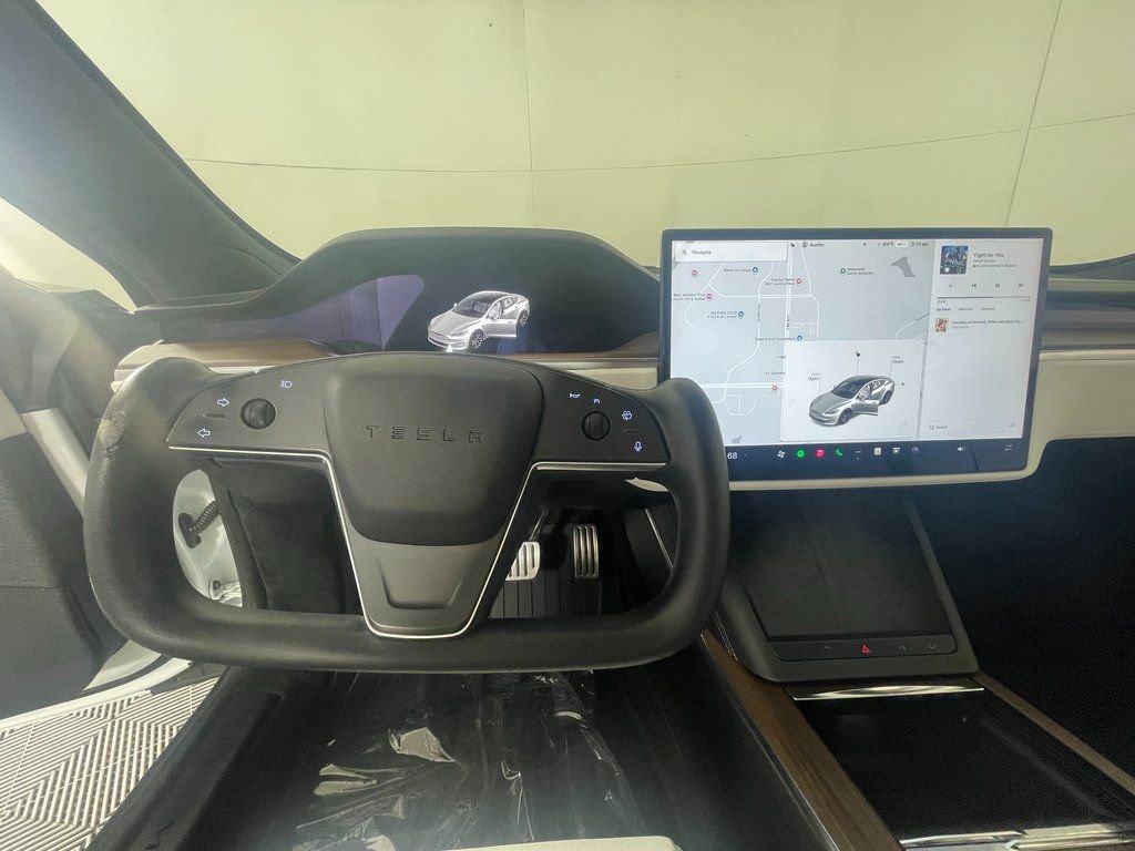 Used 2023 Tesla Model S Standard Range image 19