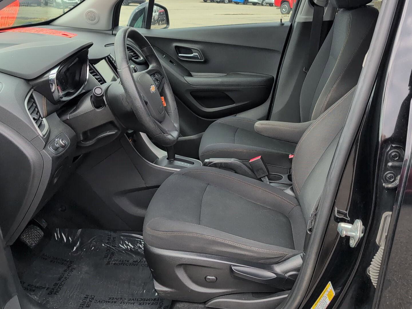 Used 2019 Chevrolet Trax LS w/ Tint and Cruise Package image 17