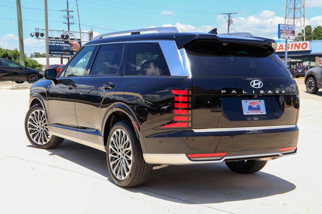 New 2026 Hyundai Palisade Calligraphy FWD image 2
