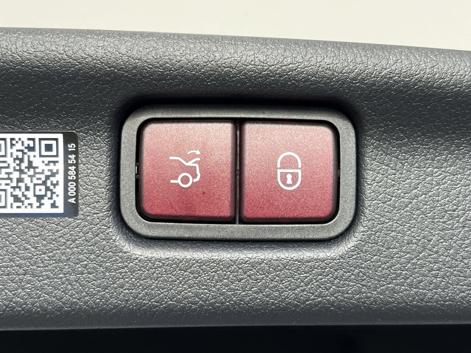 New 2026 Mercedes-Benz C 300 4MATIC Sedan image 25