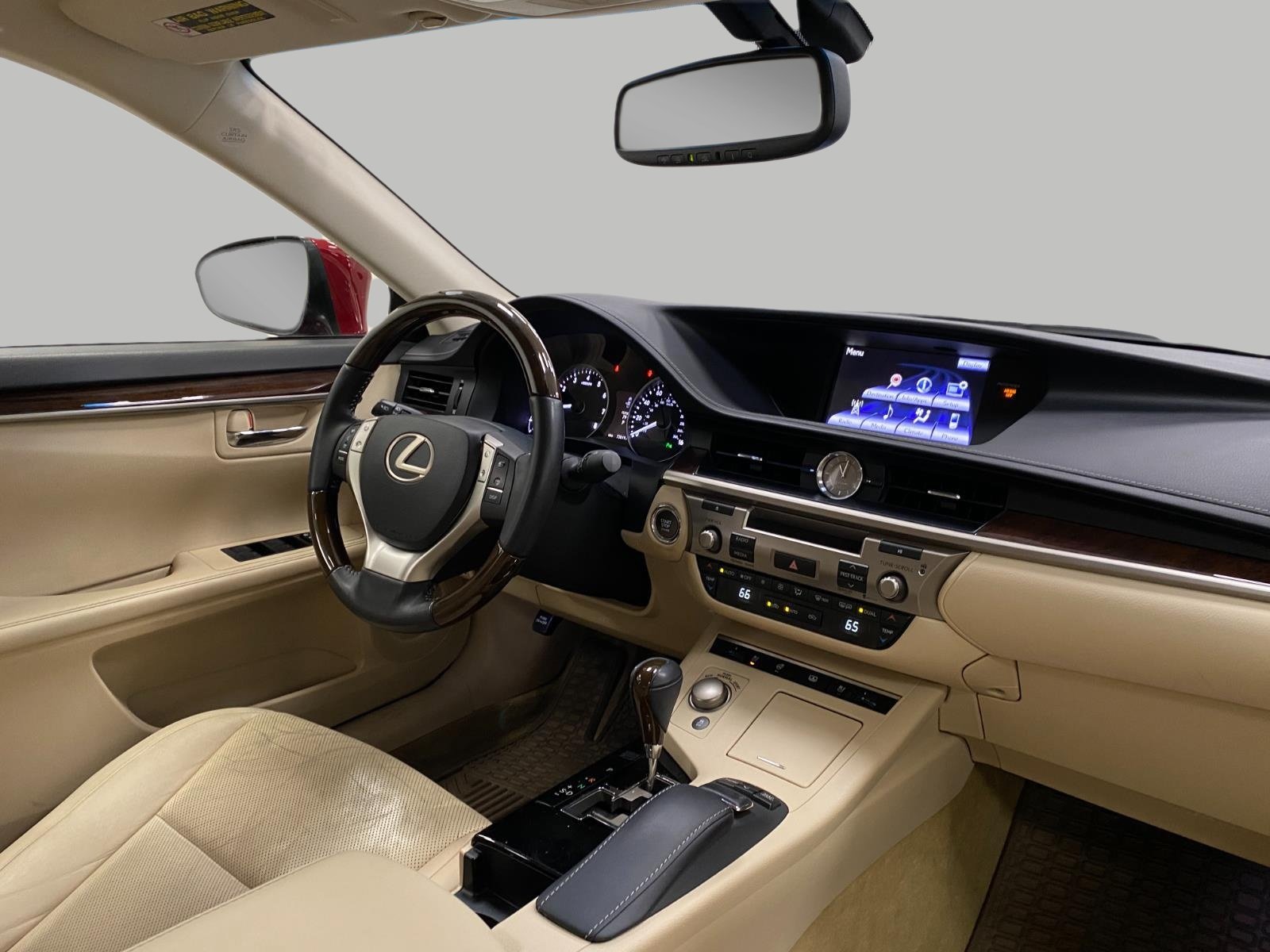 Used 2014 Lexus ES 350 w/ Luxury Package FWD image 19