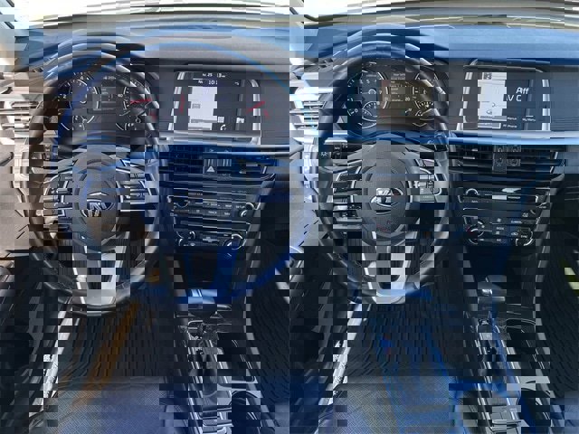 Used 2020 Kia Optima Premium image 11